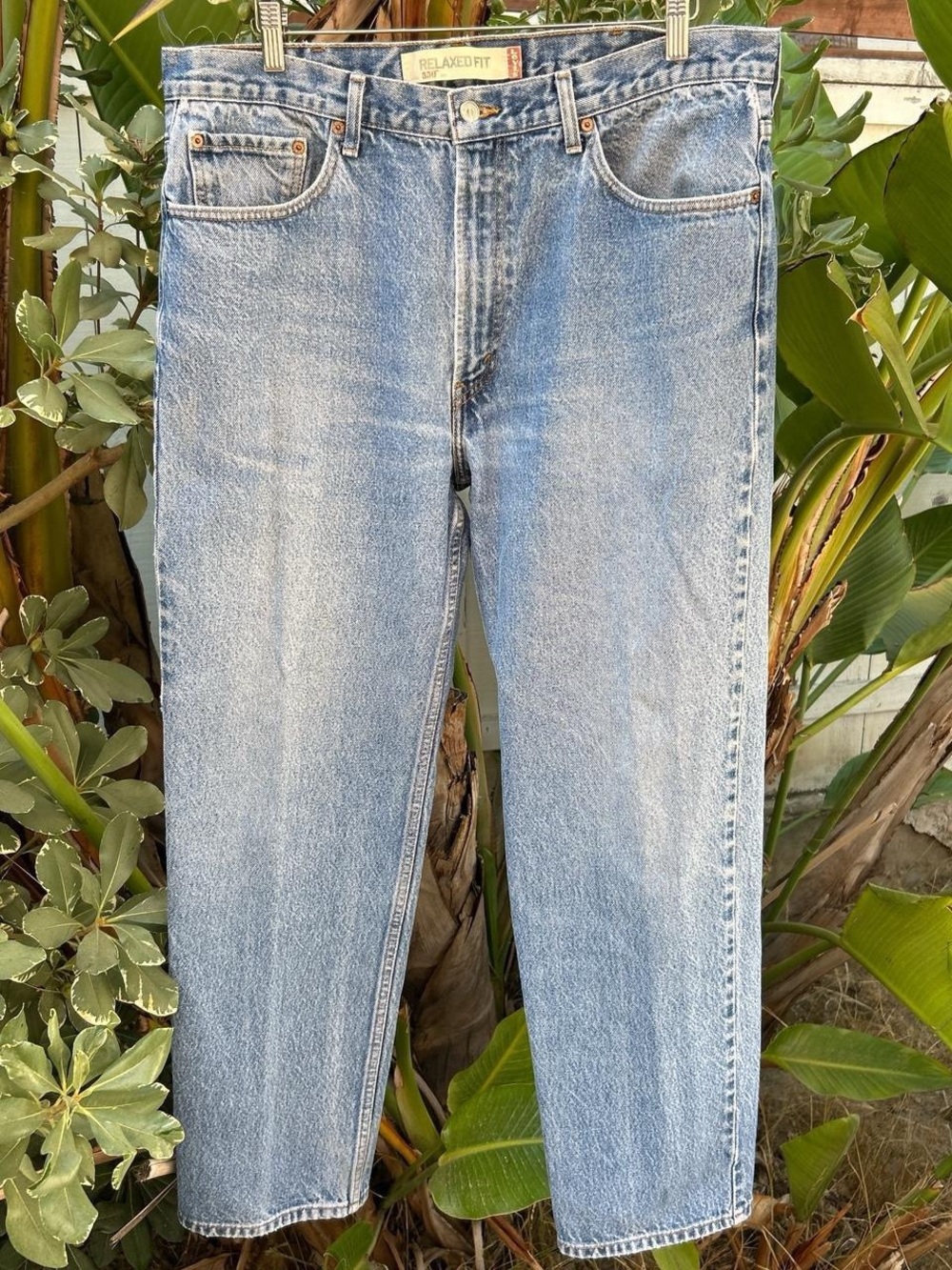 Vintage 2005 Levi’s 550 Relaxed Fit Jeans 38x32 Light Wash USA Style